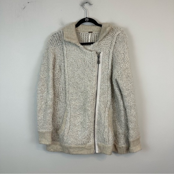 Free People | Wool Blend Cream Crochet Asymmetrical Full Zip Jacket XS - Picture 1 of 6